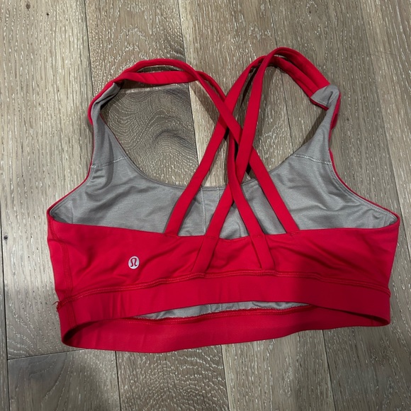 Like new lululemon bra - Picture 2 of 3
